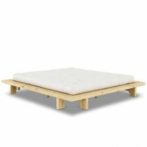 Karup Design futonbed Japan in naturel hout – laag, minimalistisch platformbed met lattenbodem en futonmatras.